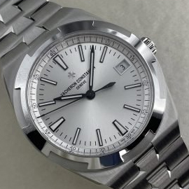 VACHERON CONSTANTIN ヴァシュロン・コンスタンタン オーヴァーシーズ 41mm 4520V/210A-B126（ clean工場最高製品）